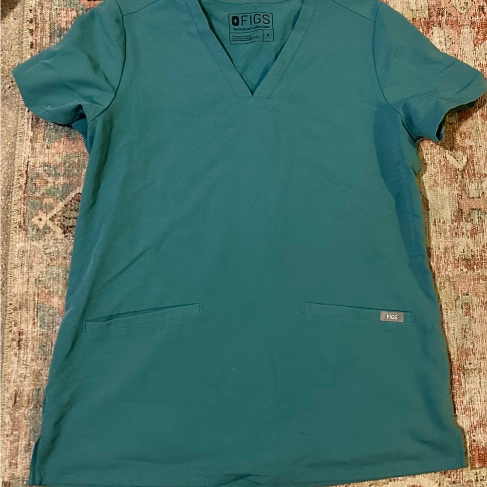 Figs Casma Scrub Top